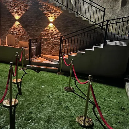 Nuances & Jacuzzi * Vienne (Isere)